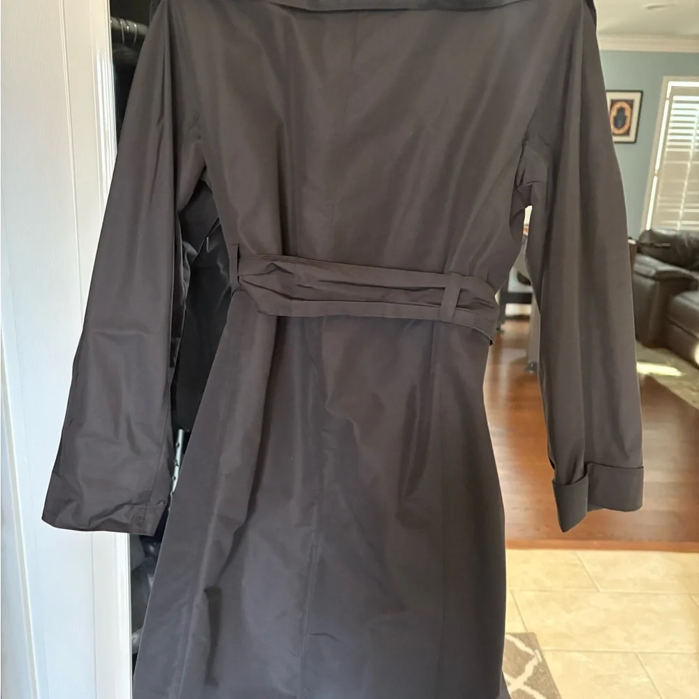 MaxMara Women's Rain jacket NWT - Picture 3 of 3